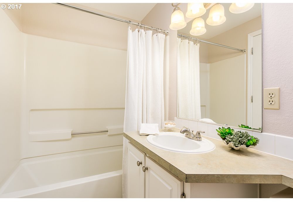 17618 Northwest Springville Road, Unit A5 Portland, OR 97229 - Photo 19 of 32 Gallery Image 19