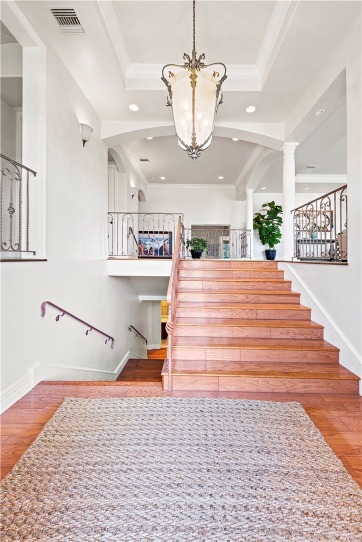 1356 Skyline Drive Laguna Beach, CA 92651 - Photo 8 of 35