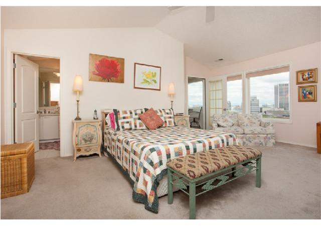 1240 Southwest Cardinell Drive Portland, OR 97201 - Photo 9 of 16