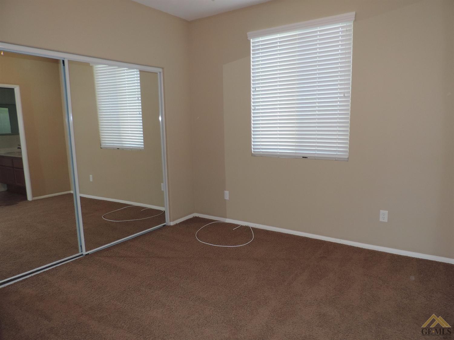12302 Rambler Avenue Bakersfield, CA 93312 - Photo 8 of 31