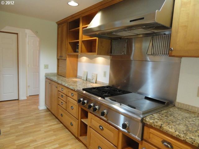 222 Highland Road Washougal, WA 98671 - Photo 6 of 16 Gallery Image 6