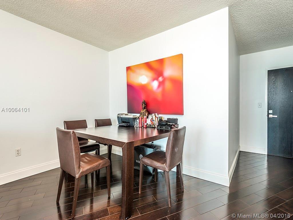 90 Alton Road, Unit 2707 Miami Beach, FL 33139 - Photo 2 of 8