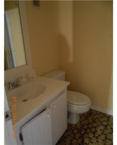 3195 Foxcroft Road, Unit F316 Miramar, FL 33025 - Photo 6 of 7