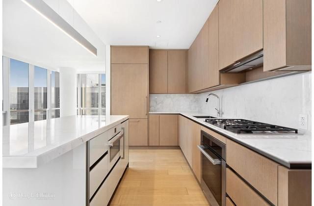 $15,000 | 15 Hudson Yards, Unit ST 31A | Hudson Yards