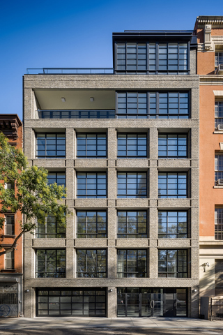 204 Forsyth St, Manhattan, NY 10002 - Photo 1 of 5