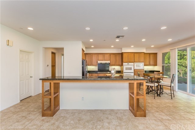 7350 Via Vista Drive Riverside, CA 92506 - Photo 17 of 43