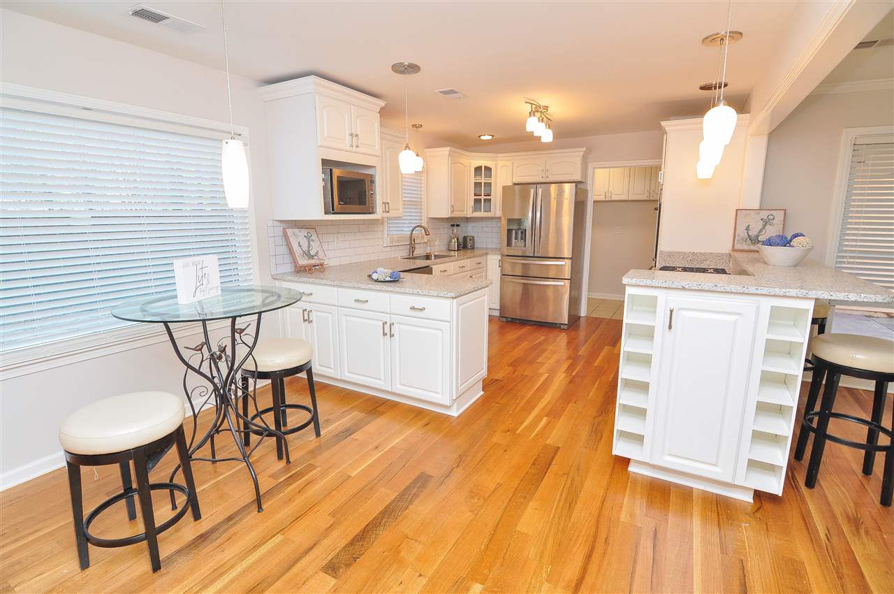 7997 Farmingdale Road Germantown, TN 38138 - Photo 8 of 25 Gallery Image 8