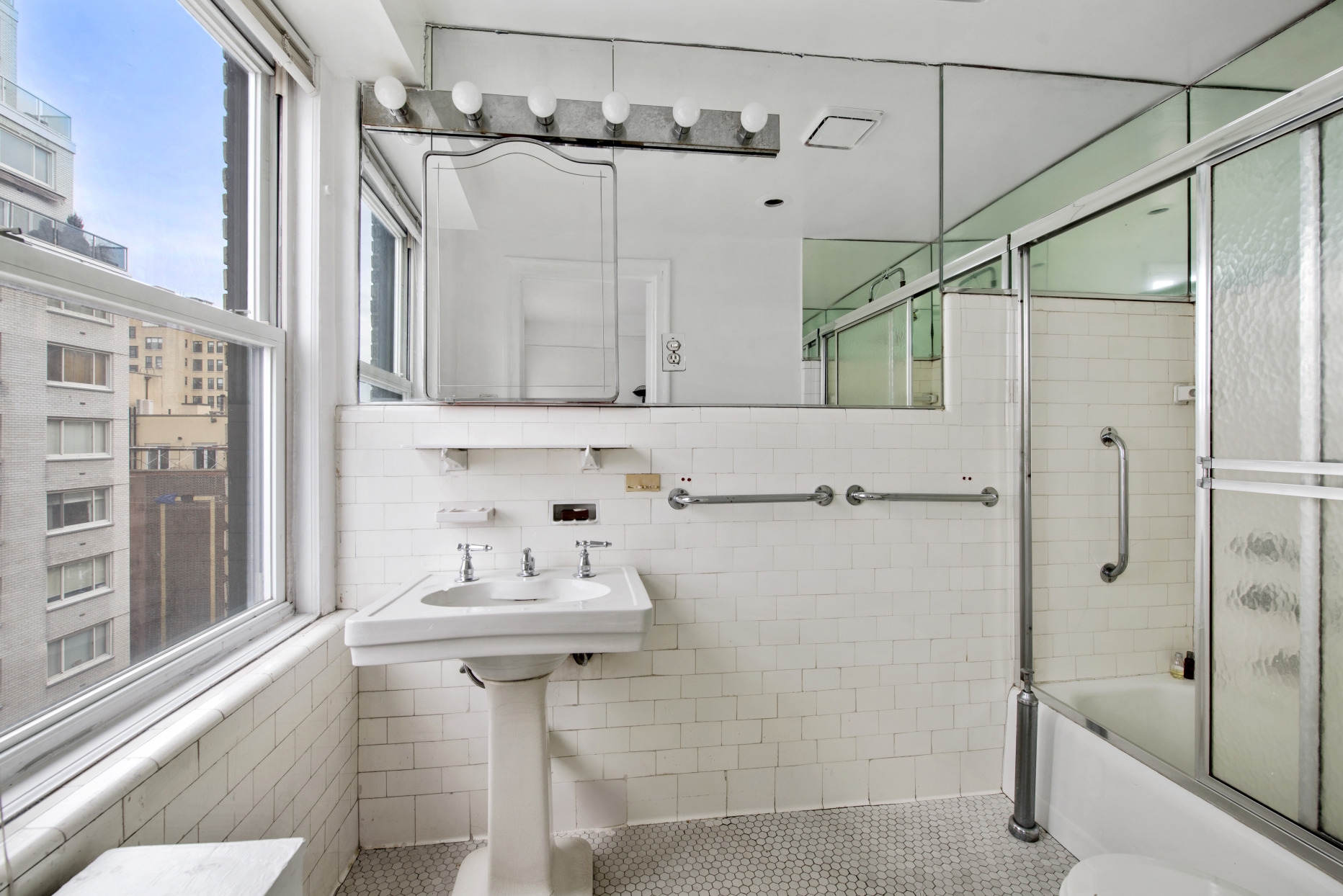 54 Riverside Drive, Unit 11A Manhattan, NY 10024 - Photo 8 of 13