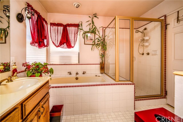 7363 Bothwell Road Reseda, CA 91335 - Photo 9 of 21