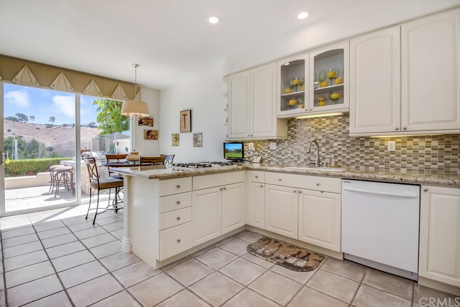 84 Pienza Laguna Niguel, CA 92677 - Photo 15 of 55