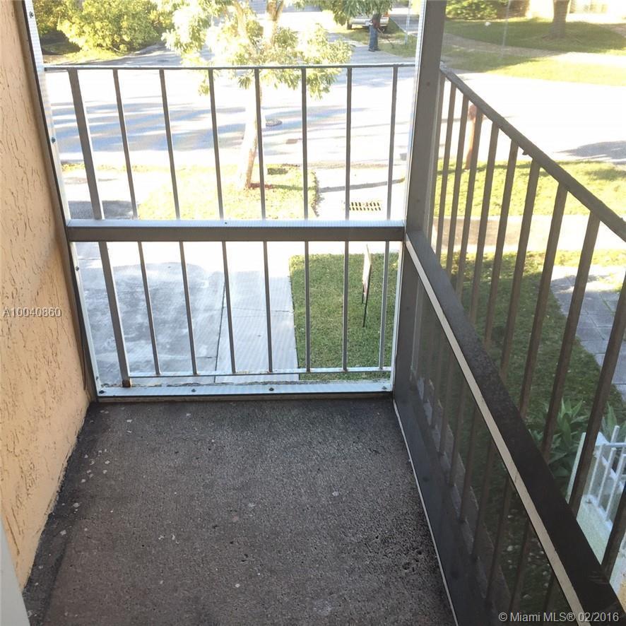 10952 Southwest 25th Street, Unit I Miami, FL 33165 - Photo 12 of 18