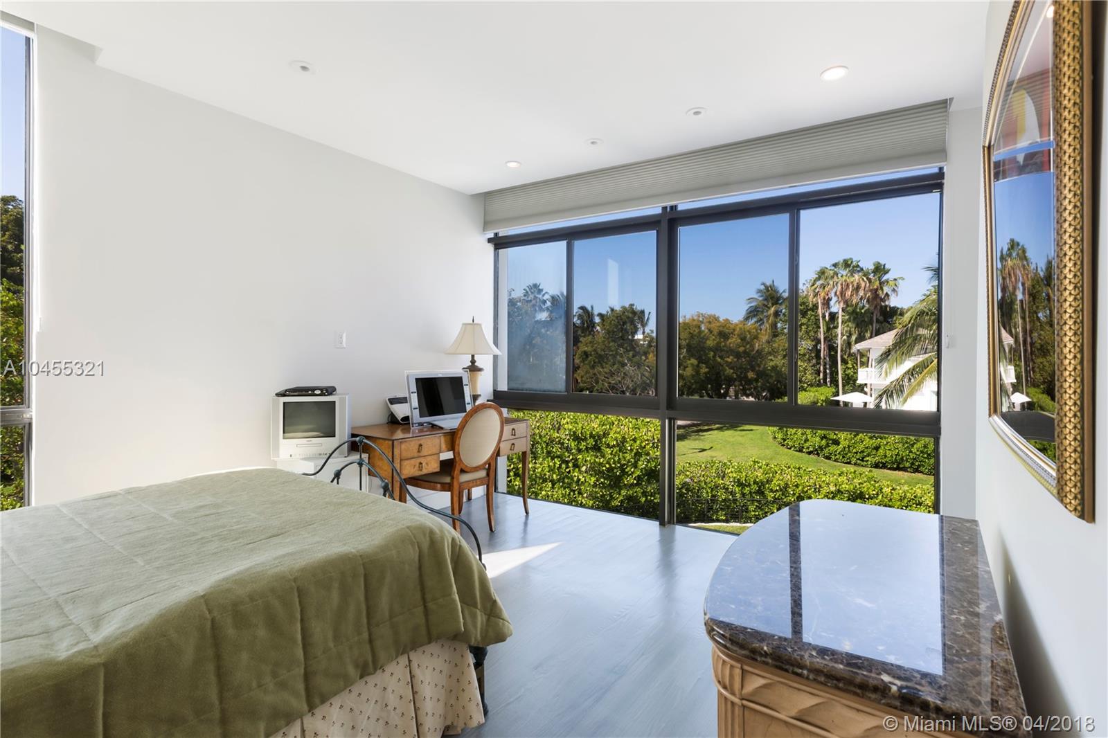 265 Harbor Drive Key Biscayne, FL 33149 - Photo 28 of 36