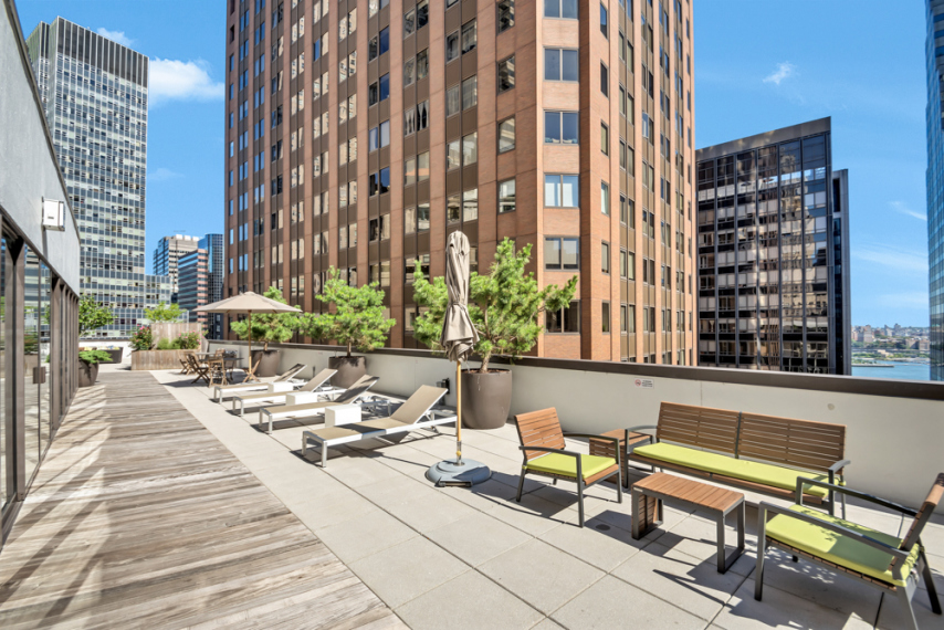 1 Wall Street Court, Unit 702 Manhattan, NY 10005 - Photo 10 of 13