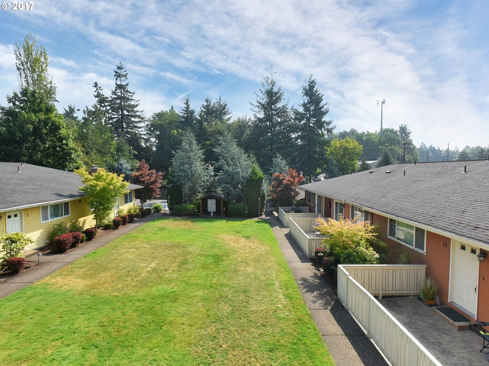 2529 Southwest Spring Garden Street, Unit 10 Portland, OR 97219 - Photo 11 of 16 Gallery Image 11