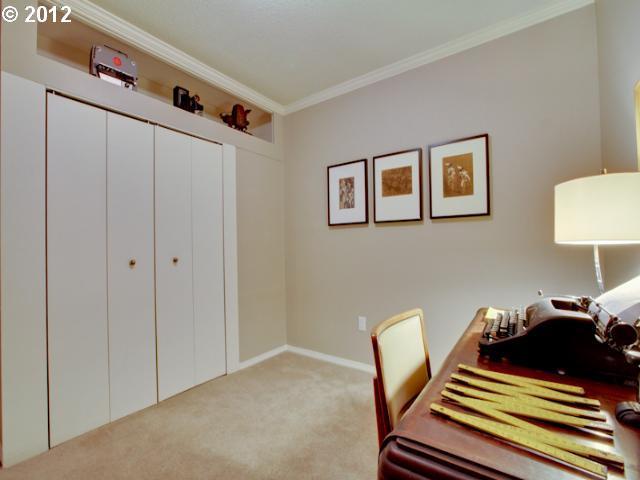 244 Southwest Nevada Street Portland, OR 97219 - Photo 8 of 16 Gallery Image 8