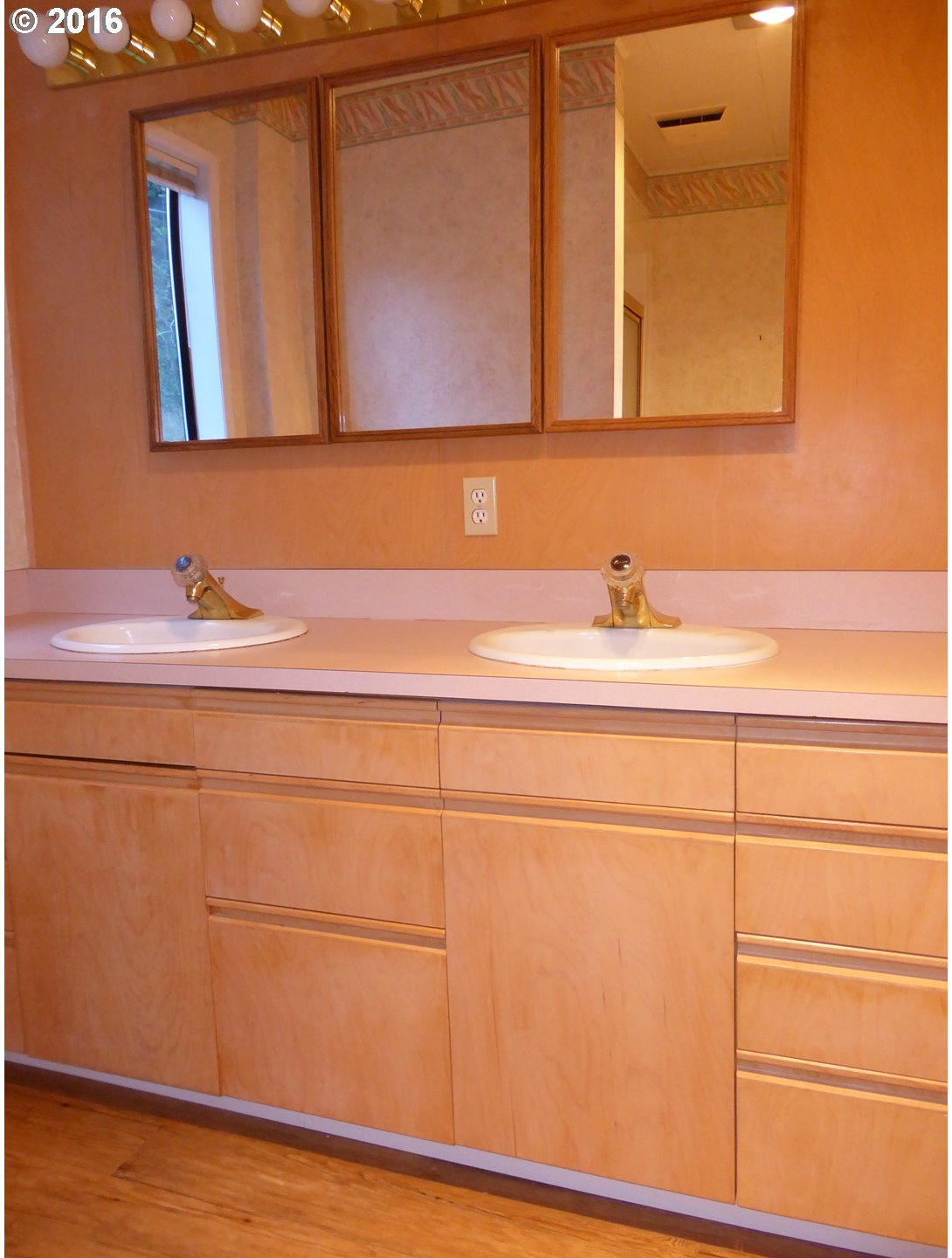 28646 Kissing Rock Road Gold Beach, OR 97444 - Photo 11 of 28