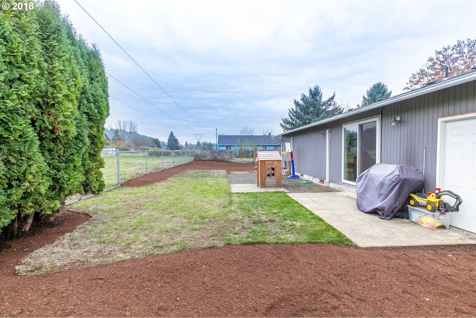 739 55th Place Springfield, OR 97478 - Photo 13 of 20 Gallery Image 13