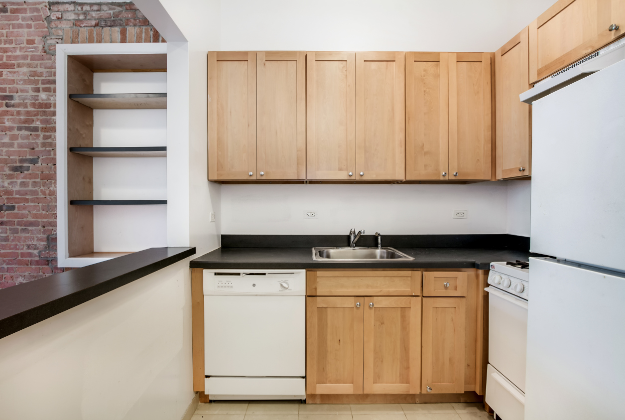 320 East 65th Street, Unit 303 Manhattan, NY 10065 - Photo 2 of 3