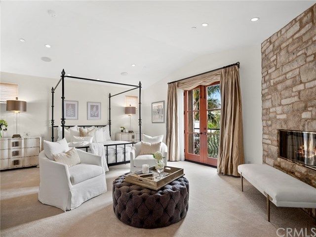 $2,842,000 | 511 Fullerton Avenue, Newport Beach, CA 92663