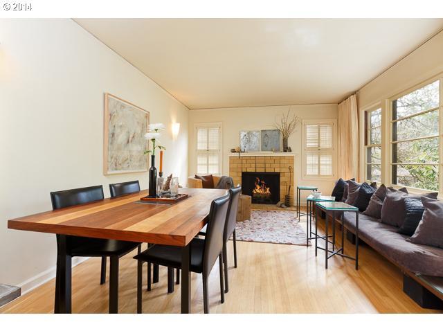 3034 Southwest Flower Terrace Portland, OR 97239 - Photo 2 of 16 Gallery Image 2