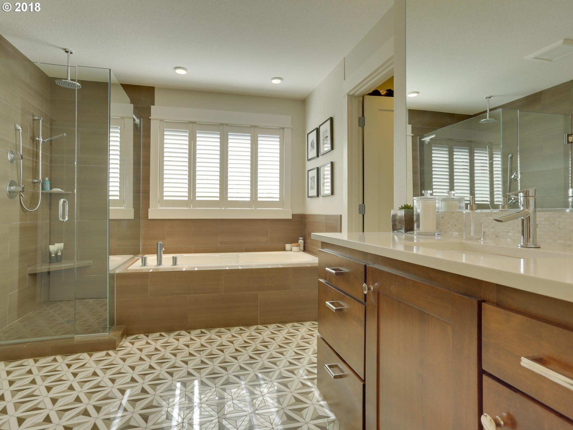 5868 Southwest Ralston Drive Portland, OR 97239 - Photo 21 of 31 Gallery Image 21