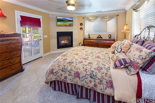 698 Benson Way Thousand Oaks, CA 91360 - Photo 14 of 21