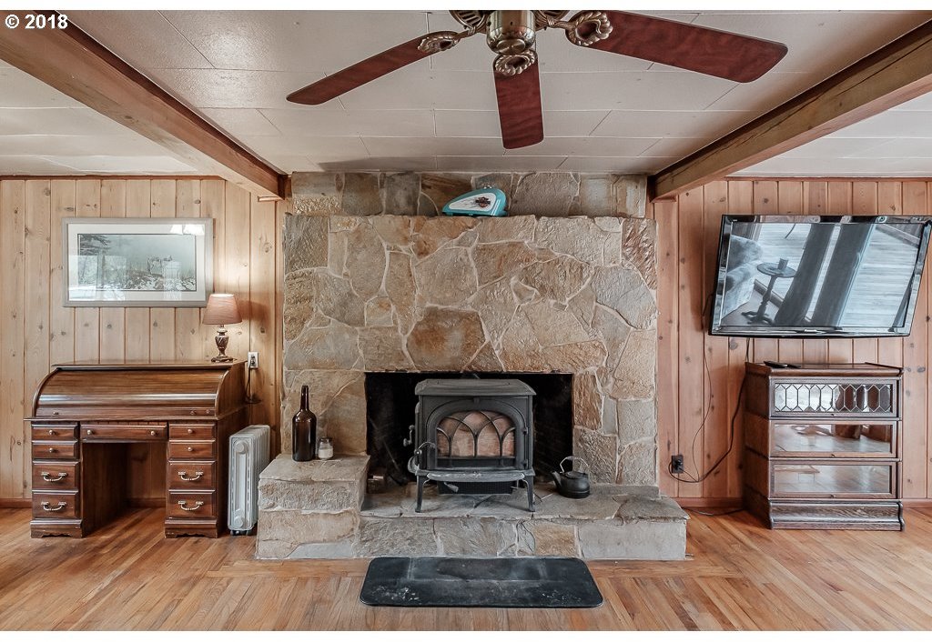 26167 Taylor Park Road Southeast Lyons, OR 97358 - Photo 14 of 28 Gallery Image 14