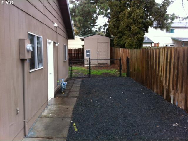 4035 Southwest 192nd Avenue Aloha, OR 97078 - Photo 8 of 8