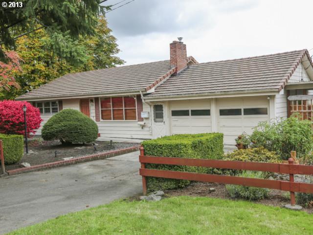 710 Southwest Carson Street Portland, OR 97219 - Photo 1 of 16 Gallery Image 1