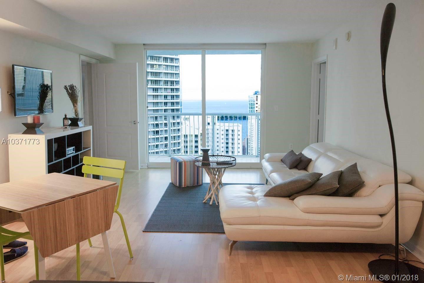 1200 Brickell Bay Drive, Unit 3915 Miami, FL 33131 - Photo 2 of 40