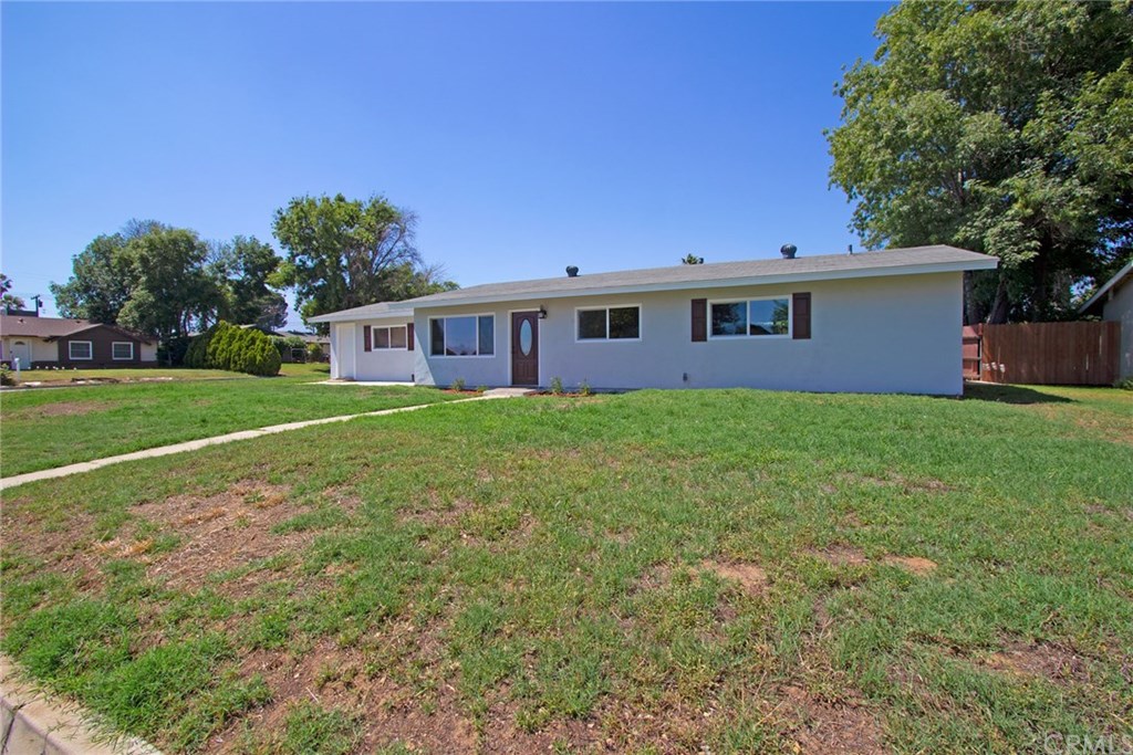 19340 Woodhill Street Rialto, CA 92376 - Photo 40 of 42