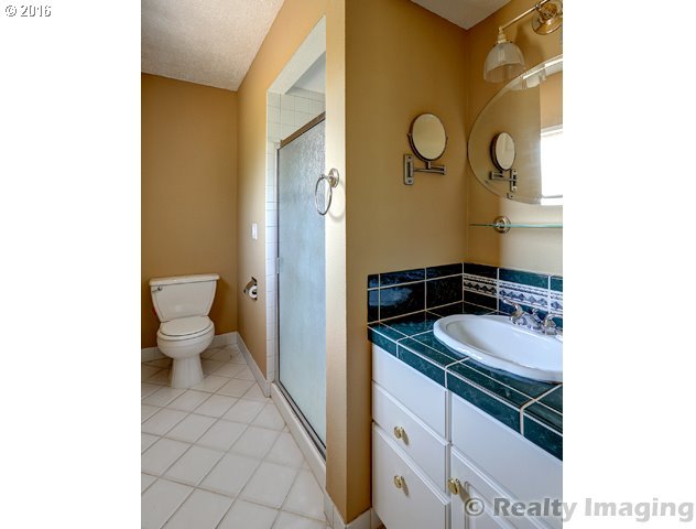 4300 Southwest Fraser Avenue Portland, OR 97225 - Photo 2 of 21 Gallery Image 2