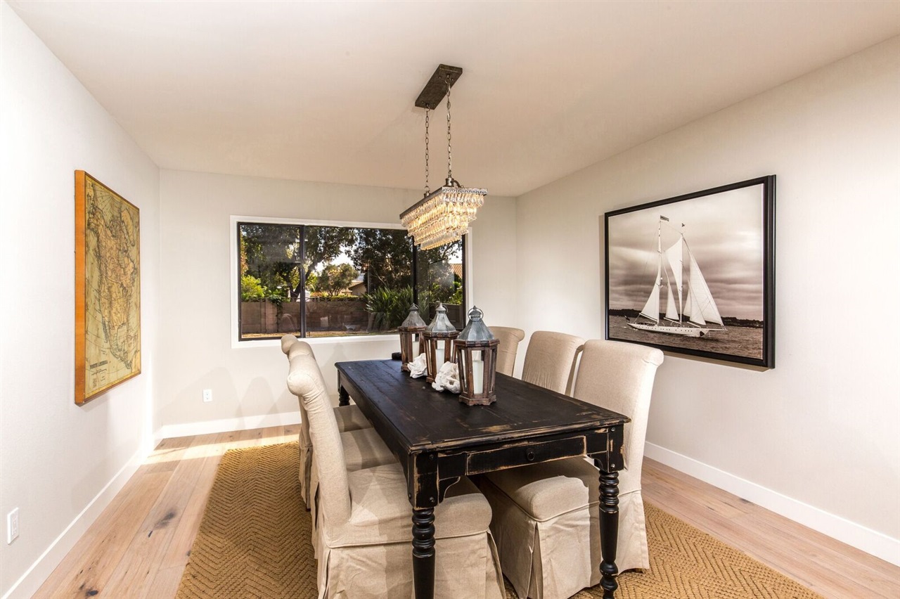 8393 Cliffridge Lane La Jolla, CA 92037 - Photo 7 of 25