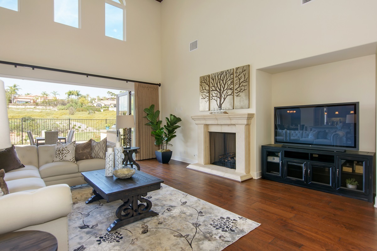 6992 St Andrews Road Rancho Santa Fe, CA 92067 - Photo 4 of 24 Gallery Image 4