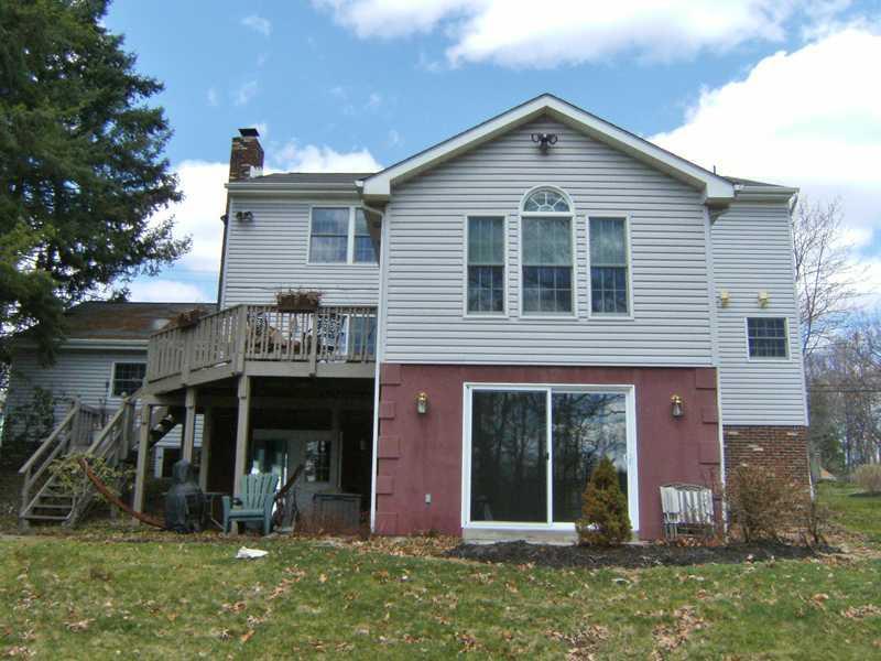 282 Shafer Road Coraopolis, PA 15108 - Photo 24 of 25 Gallery Image 24
