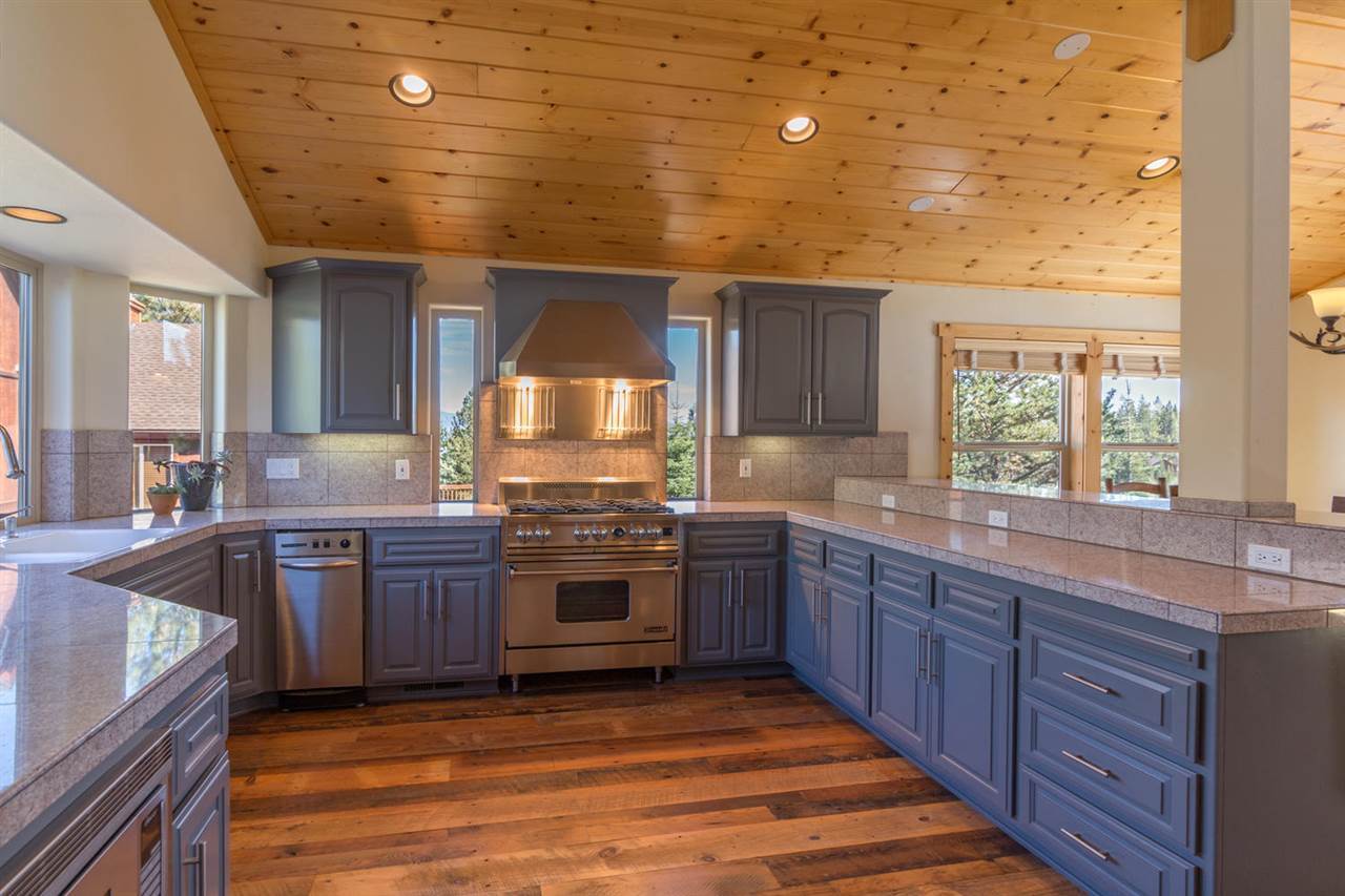 12391 Stockholm Way Truckee, CA 96161 - Photo 5 of 14