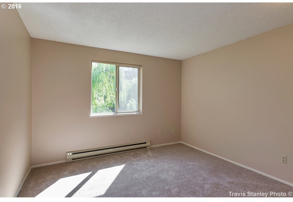 12620 Northwest Barnes Road, Unit 8 Portland, OR 97229 - Photo 5 of 16 Gallery Image 5