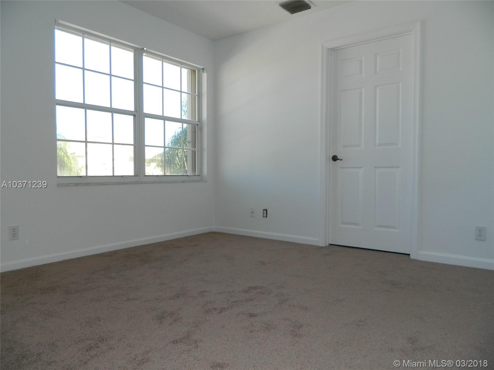 8570 Vía Giardino Boca Raton, FL 33433 - Photo 15 of 23 Gallery Image 15