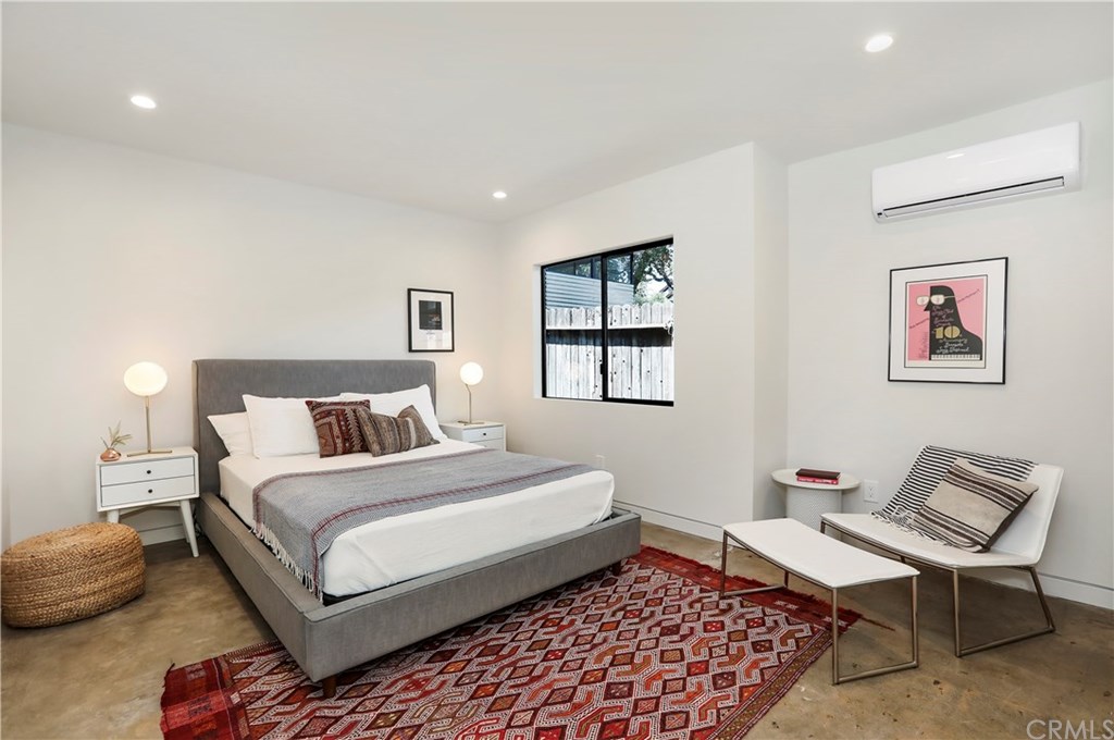 945 Jane Place Pasadena, CA 91105 - Photo 22 of 33