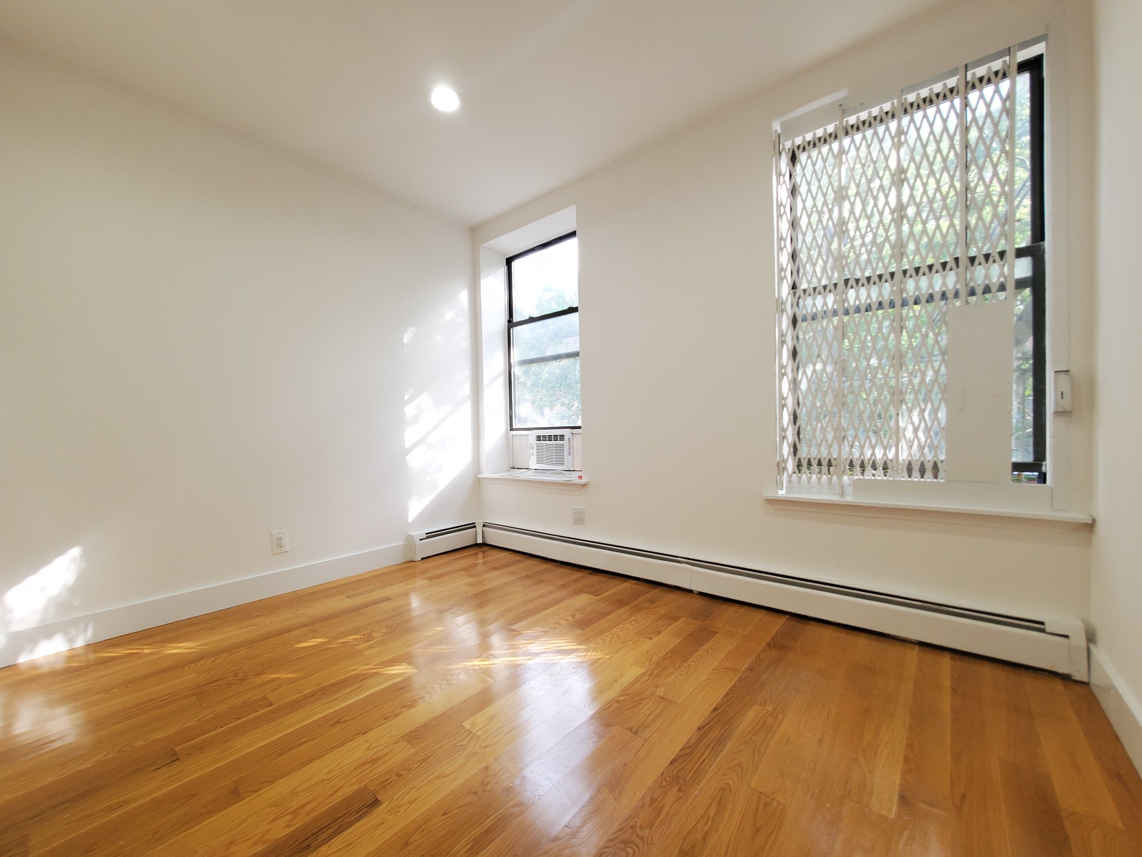 56 West 127th Street, Unit 2B Manhattan, NY 10027 - Photo 4 of 10