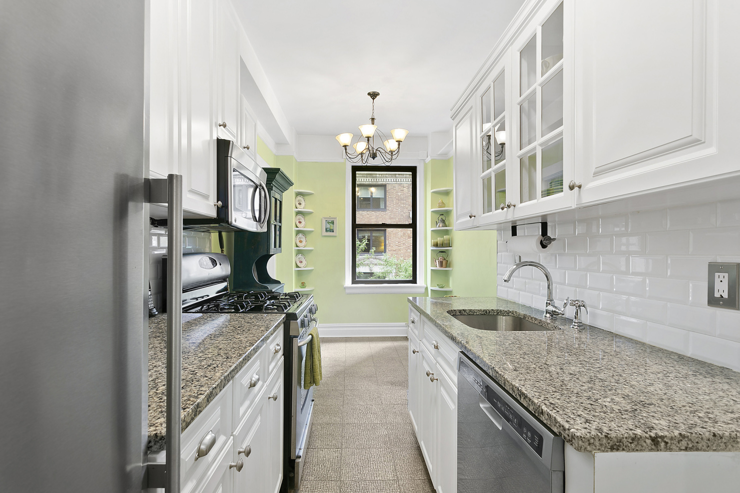 215 West 75th Street, Unit 4C Manhattan, NY 10023 - Photo 3 of 16