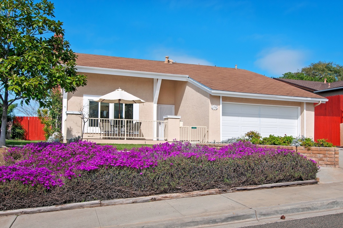 1720 Red Barn Road Encinitas, CA 92024 - Photo 3 of 25