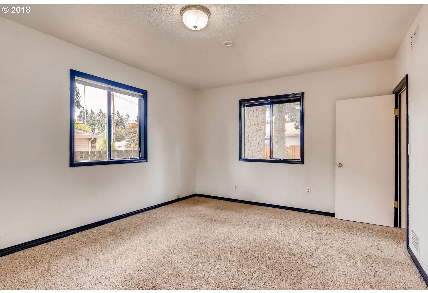 14870 Southwest Davis Road Beaverton, OR 97007 - Photo 16 of 28 Gallery Image 16