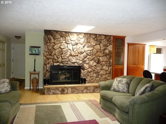 2181 Kalama River Road Kalama, WA 98625 - Photo 11 of 24 Gallery Image 11