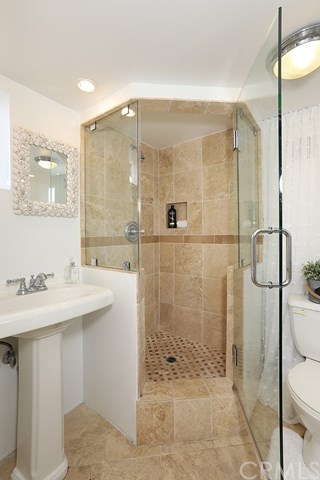 581 Diamond Street Laguna Beach, CA 92651 - Photo 19 of 51