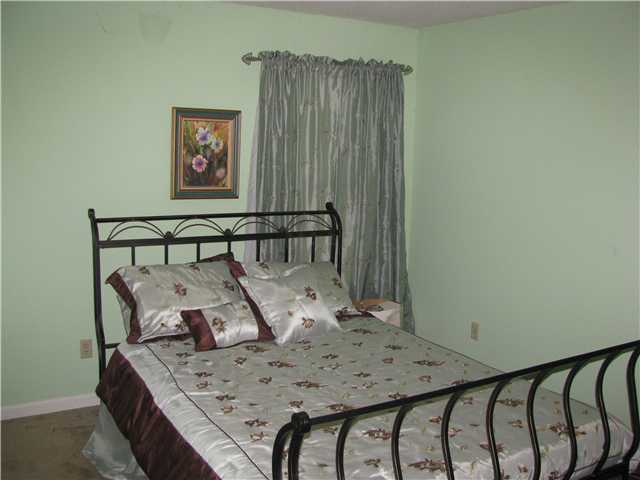 7531 Richmond Road Memphis, TN 38125 - Photo 13 of 18 Bedroom # 3 share a Jack & Jill Bath with BR #2