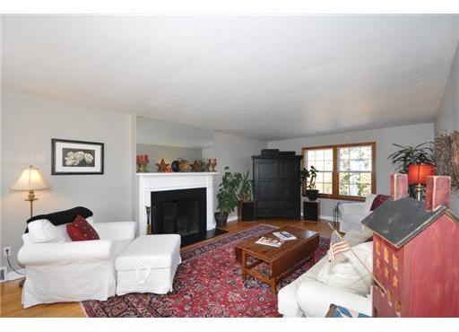 1115 Prospect Road Whitehall, PA 15227 - Photo 2 of 14 Gallery Image 2
