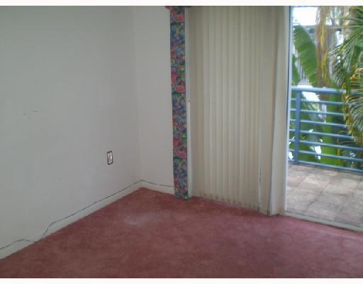 233 Northeast 212th Terrace Miami, FL 33179 - Photo 9 of 13