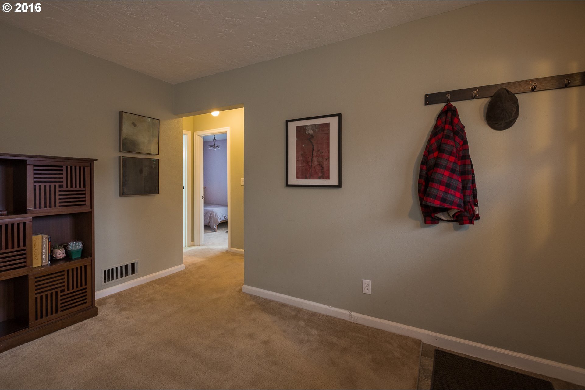 7017 Northeast Sumner Street Portland, OR 97218 - Photo 9 of 26