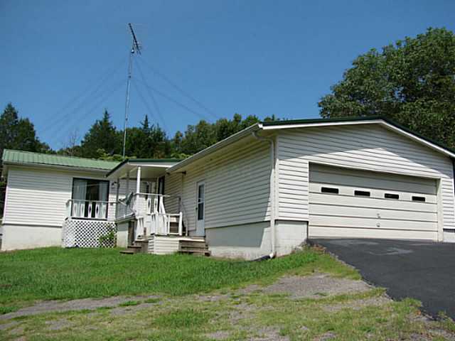 2544 Chambers Store Road Michie, TN 38357 - Photo 5 of 25 Gallery Image 5